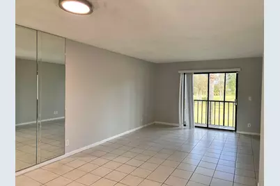 7149 Golf Colony Court #204, Lake Worth, FL 33467 - Photo 5