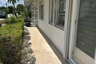 728 Ridge Rd, Lantana, FL 33462 - Photo 3