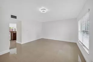 7506 NW 75th St, Tamarac, FL 33321 - Photo 3