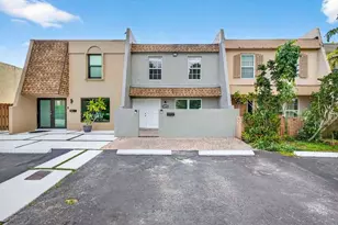 7506 NW 75th St, Tamarac, FL 33321 - Photo 11