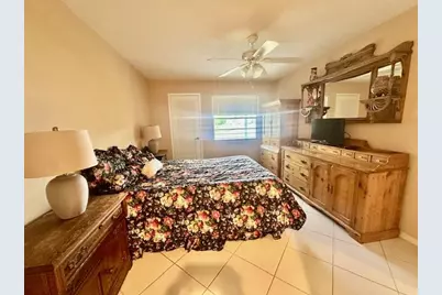 2034 Newcastle B, Boca Raton, FL 33434 - Photo 7