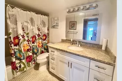 2034 Newcastle B, Boca Raton, FL 33434 - Photo 11