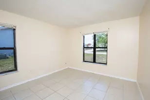 2456 SE Trail Ave, Port Saint Lucie, FL 34952 - Photo 21