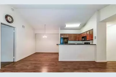 7630 Westwood Drive, Tamarac, FL 33321 - Photo 9