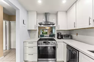 1951 NE 39th St, Lighthouse Point, FL 33064 - Photo 27