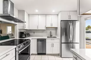 1951 NE 39th St, Lighthouse Point, FL 33064 - Photo 29