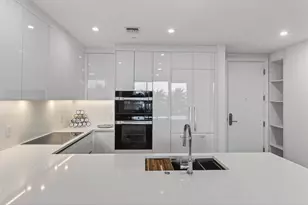 220 Lake Shore Dr, Lake Park, FL 33403 - Photo 5