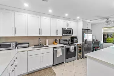 61 Eastgate Drive #D, Boynton Beach, FL 33436 - Photo 9