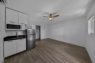 1908 NE 26th St, Wilton Manors, FL 33305 - Photo 27