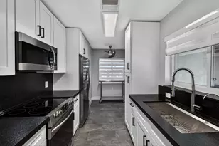 1908 NE 26th St, Wilton Manors, FL 33305 - Photo 37