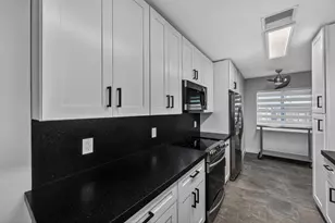 1908 NE 26th St, Wilton Manors, FL 33305 - Photo 35