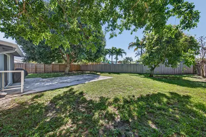 1908 NE 26th Street, Wilton Manors, FL 33305 - Photo 23