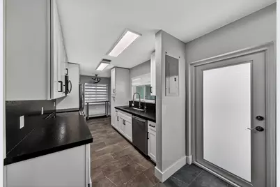 1908 NE 26th Street, Wilton Manors, FL 33305 - Photo 33