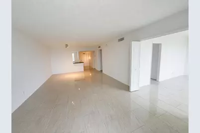 605 Oaks Drive #602, Pompano Beach, FL 33069 - Photo 9