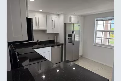 605 Oaks Drive #602, Pompano Beach, FL 33069 - Photo 5
