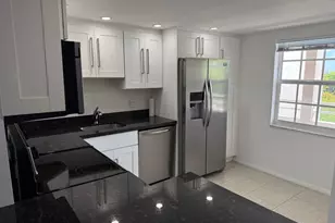 605 Oaks Dr, Pompano Beach, FL 33069 - Photo 5