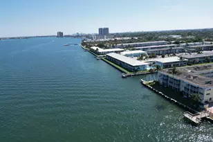 101 Doolen Ct, North Palm Beach, FL 33408 - Photo 11