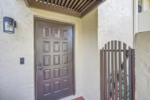 21207 Lago Cir, Boca Raton, FL 33433 - Photo 5
