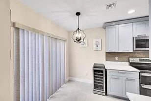 21207 Lago Cir, Boca Raton, FL 33433 - Photo 15