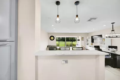 21207 Lago Circle, Boca Raton, FL 33433 - Photo 13