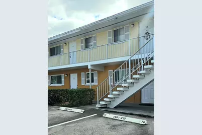 1501 Crescent Circle #B10, West Palm Beach, FL 33403 - Photo 1