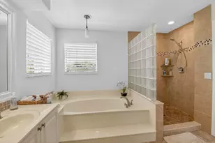 7825 Travelers Tree Dr, Boca Raton, FL 33433 - Photo 5