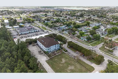 713 W Palm Drive, Florida City, FL  - Photo 37