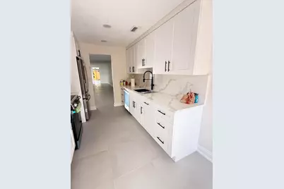 4538 NW 90th Avenue, Sunrise, FL 33351 - Photo 3