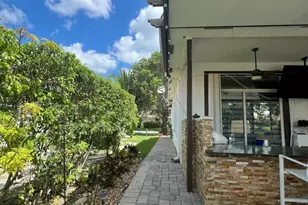 8252 NW 44th St, Coral Springs, FL 33065 - Photo 19