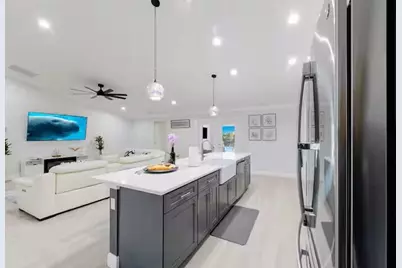 11038 Persimmon Boulevard, West Palm Beach, FL 33411 - Photo 5