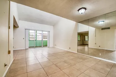 2528 Boundbrook Drive S #205, West Palm Beach, FL 33406 - Photo 7