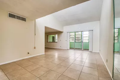 2528 Boundbrook Drive S #205, West Palm Beach, FL 33406 - Photo 9