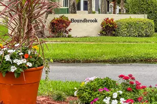 2528 Boundbrook Dr S, West Palm Beach, FL 33406 - Photo 15