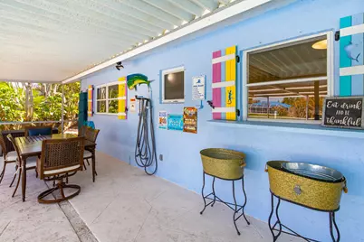 343 SE Verada Avenue, Port Saint Lucie, FL 34983 - Photo 5