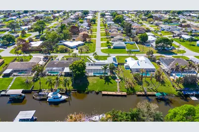 343 SE Verada Avenue, Port Saint Lucie, FL 34983 - Photo 11