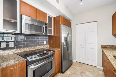 700 E Boynton Beach Boulevard #803, Boynton Beach, FL 33435 - Photo 7