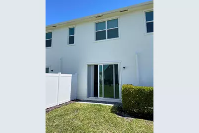 410 SE Crossoak Lane, Port Saint Lucie, FL 34984 - Photo 5