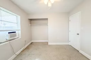 703 N 25th St, Fort Pierce, FL 34947 - Photo 15