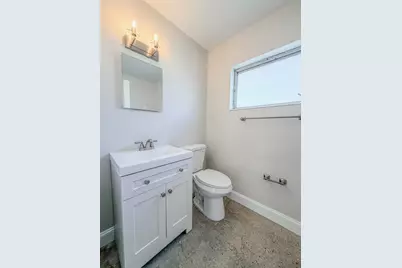 703 N 25th Street, Fort Pierce, FL 34947 - Photo 9