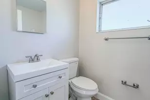 703 N 25th St, Fort Pierce, FL 34947 - Photo 9