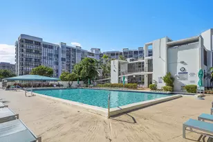 1000 Parkview Dr, Hallandale Beach, FL 33009 - Photo 43