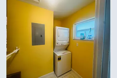 7502 NW 58th Court, Tamarac, FL 33321 - Photo 9