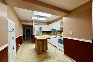 8 Edmund Rd, West Park, FL 33023 - Photo 21