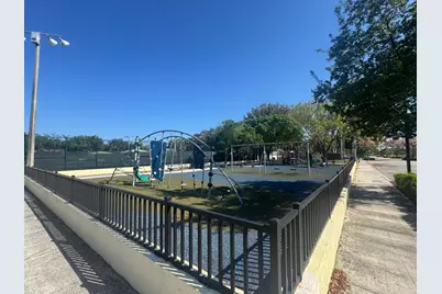 429 NE 1st Street, Pompano Beach, FL 33060 - Photo 49