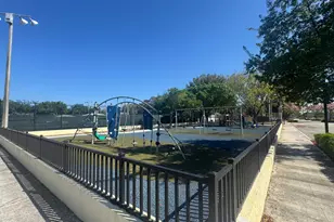 429 NE 1st St, Pompano Beach, FL 33060 - Photo 49