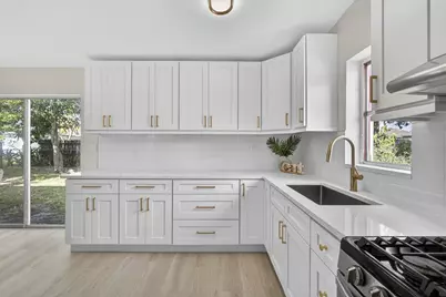 1933 Violet Avenue, West Palm Beach, FL 33415 - Photo 13