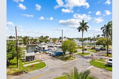 2839 NE 28th Avenue, Lighthouse Point, FL 33064 - Photo 11