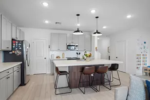 649 NE Waters Edge Ln, Port Saint Lucie, FL 34983 - Photo 7