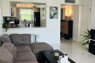 111 Royal Pk Dr, Oakland Park, FL 33309 - Photo 3