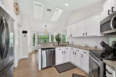 13571 Jonquil Place, Wellington, FL 33414 - Photo 19